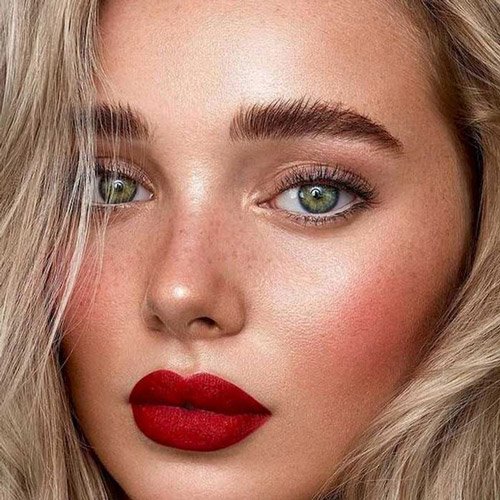 روش های حجیم کردن لب